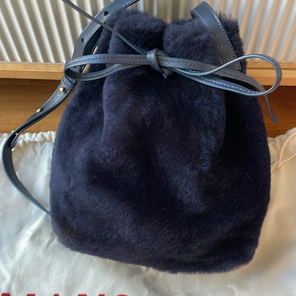 Mansur Gavriel Mini shearling leather Bucket Bag NAVY BLUE - Picture 3 of 7